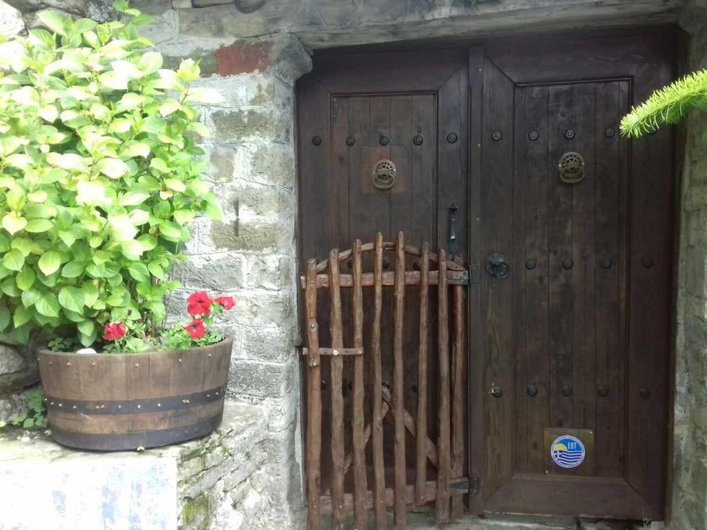 Traditional Rooms Karaouli Papingo Exterior foto