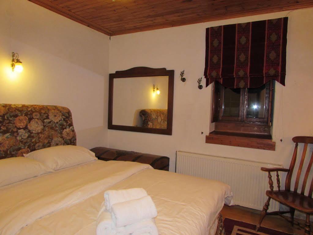 Traditional Rooms Karaouli Papingo Exterior foto
