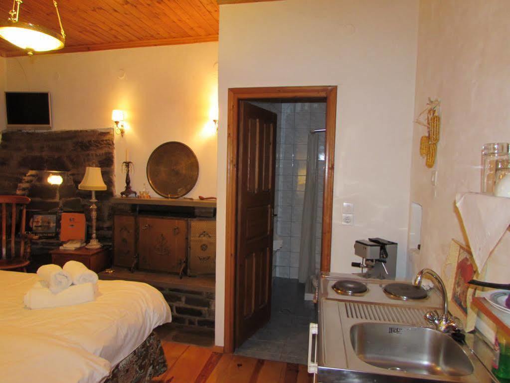 Traditional Rooms Karaouli Papingo Exterior foto